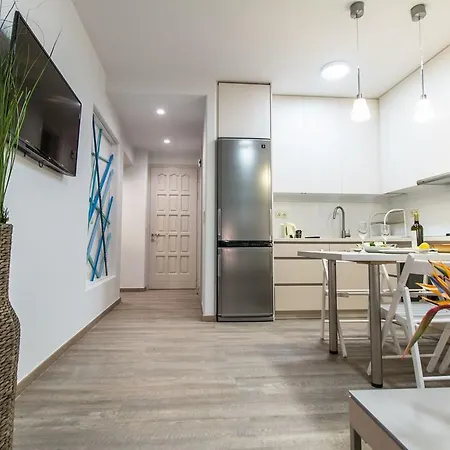 2 Bedroom With Balcony, St Georges Beace Apartmán Naxos City